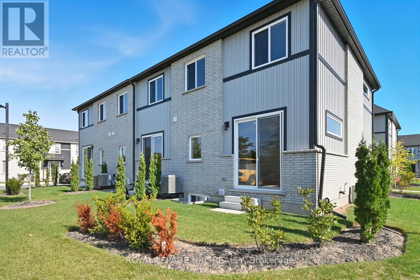 13 - 121a Moffatt Street, St. Catharines (Oakdale), Ontario  L2P 0G4 - Photo 30 - X12452271