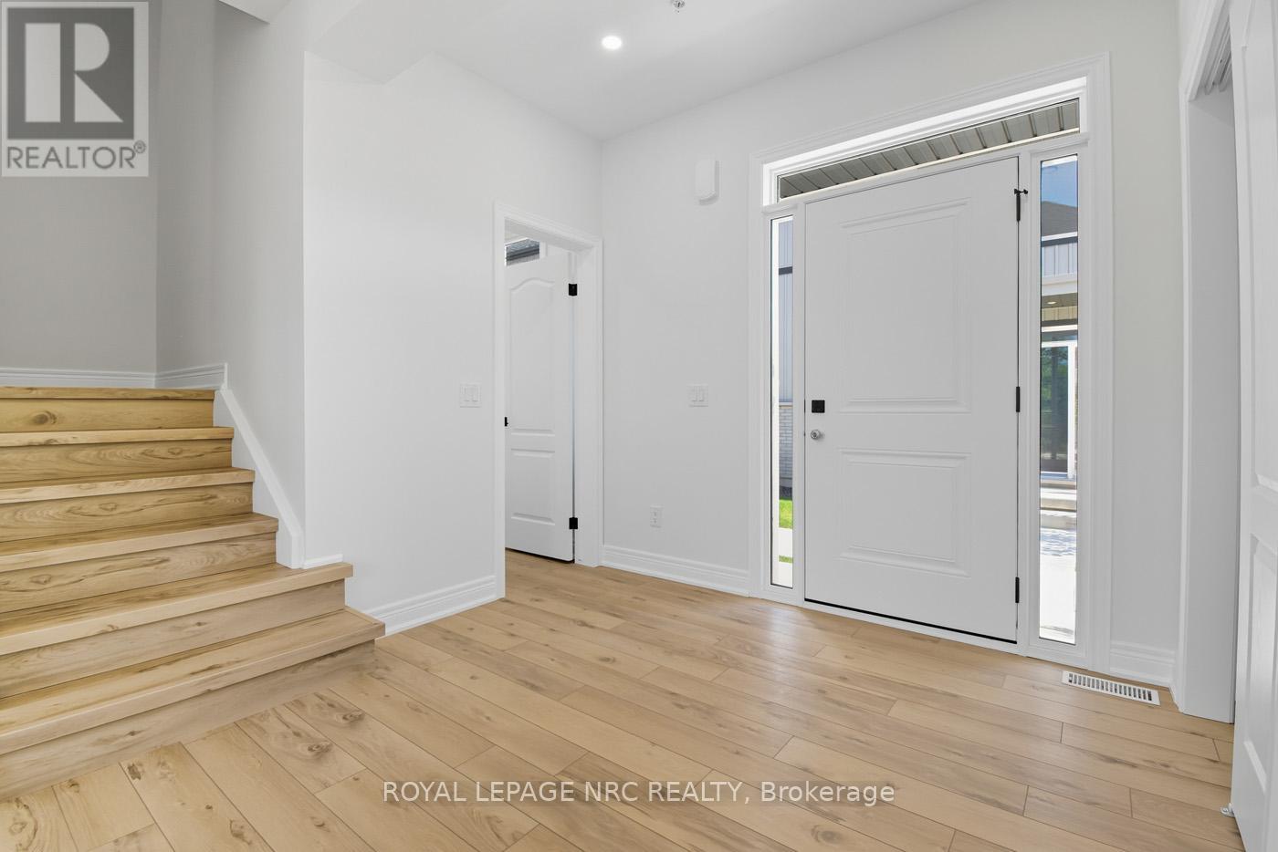 13 - 121a Moffatt Street, St. Catharines (Oakdale), Ontario  L2P 0G4 - Photo 5 - X12452271