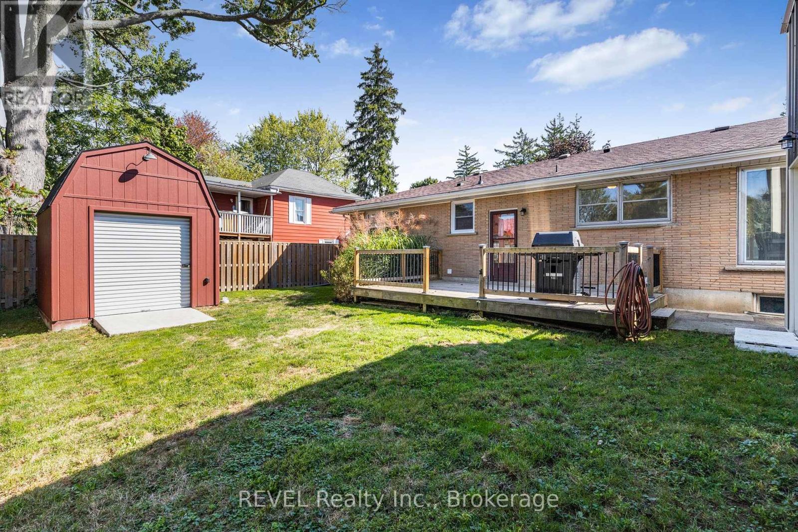908 Cedar Street, Haldimand (Dunnville), Ontario  N1A 2K3 - Photo 41 - X12452510