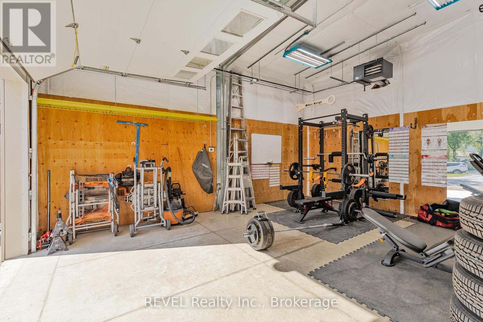 908 Cedar Street, Haldimand (Dunnville), Ontario  N1A 2K3 - Photo 45 - X12452510