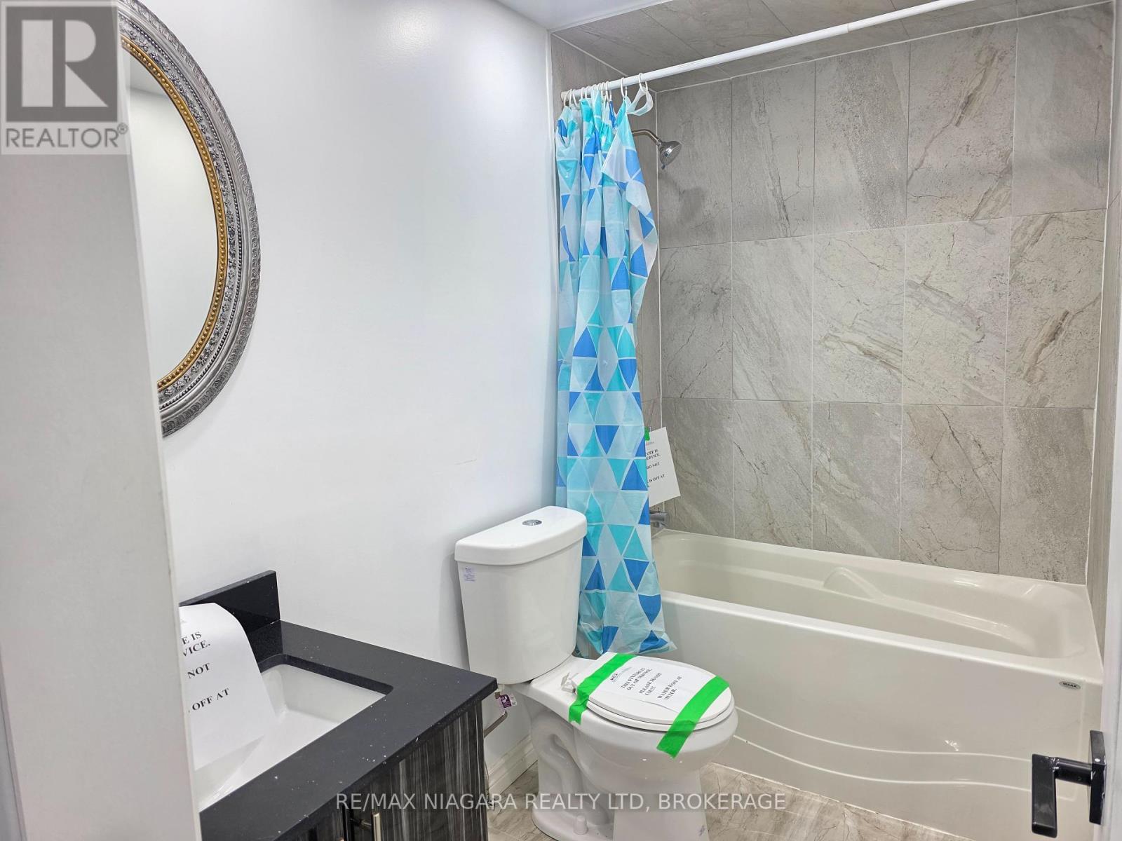 24 Ellis Avenue, St. Catharines (Oakdale), Ontario  L2P 0E6 - Photo 24 - X12452512