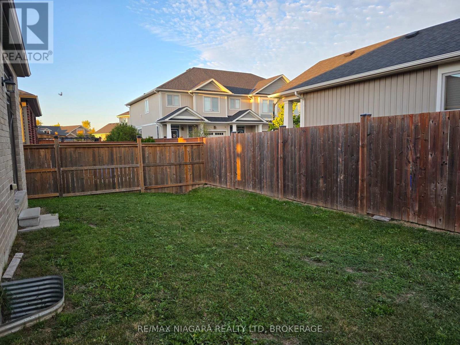 24 Ellis Avenue, St. Catharines (Oakdale), Ontario  L2P 0E6 - Photo 27 - X12452512