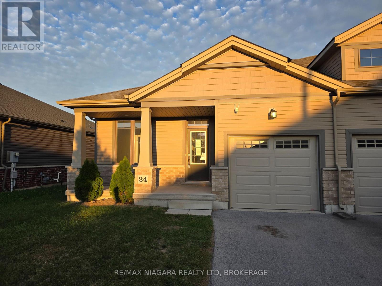 24 Ellis Avenue, St. Catharines (Oakdale), Ontario  L2P 0E6 - Photo 30 - X12452512