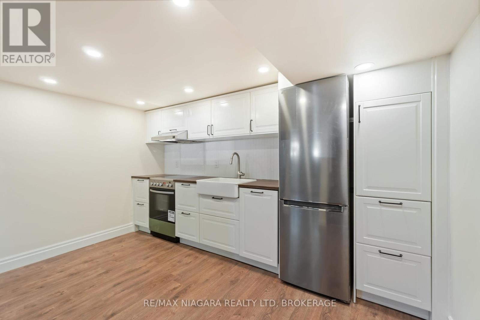 89 Bayview Drive, St. Catharines (Port Dalhousie), Ontario  L2N 4Z2 - Photo 10 - X12452631