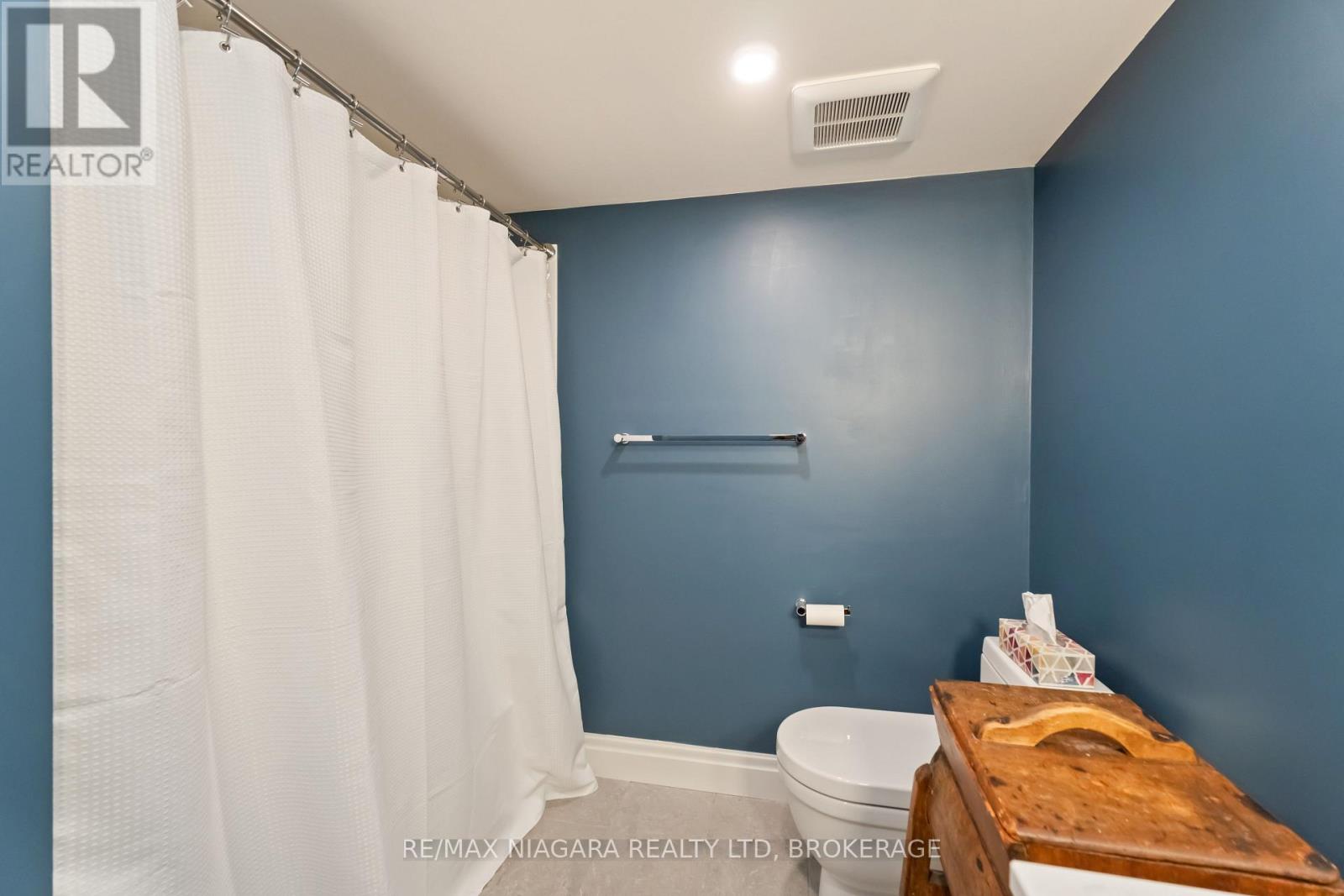 89 Bayview Drive, St. Catharines (Port Dalhousie), Ontario  L2N 4Z2 - Photo 11 - X12452631