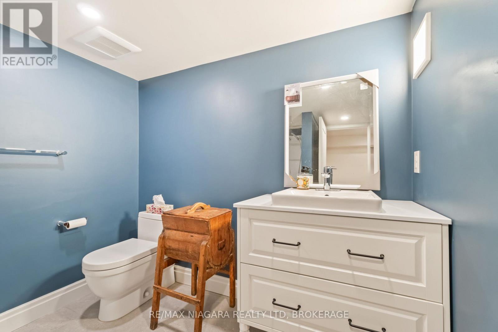 89 Bayview Drive, St. Catharines (Port Dalhousie), Ontario  L2N 4Z2 - Photo 12 - X12452631