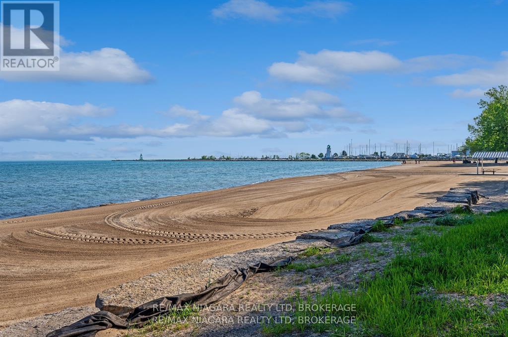 89 Bayview Drive, St. Catharines (Port Dalhousie), Ontario  L2N 4Z2 - Photo 17 - X12452631