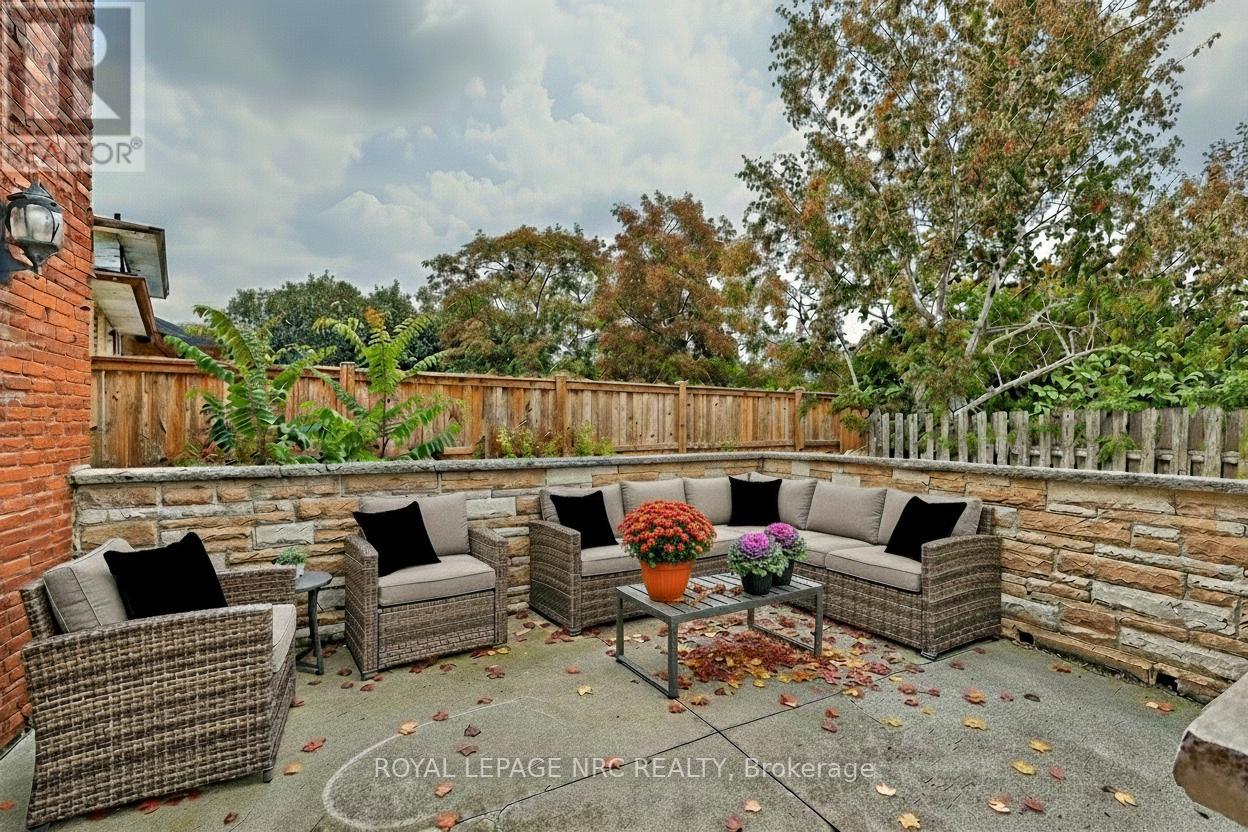 27 Orlando Drive, St. Catharines (Lakeport), Ontario  L2N 6V5 - Photo 14 - X12452774
