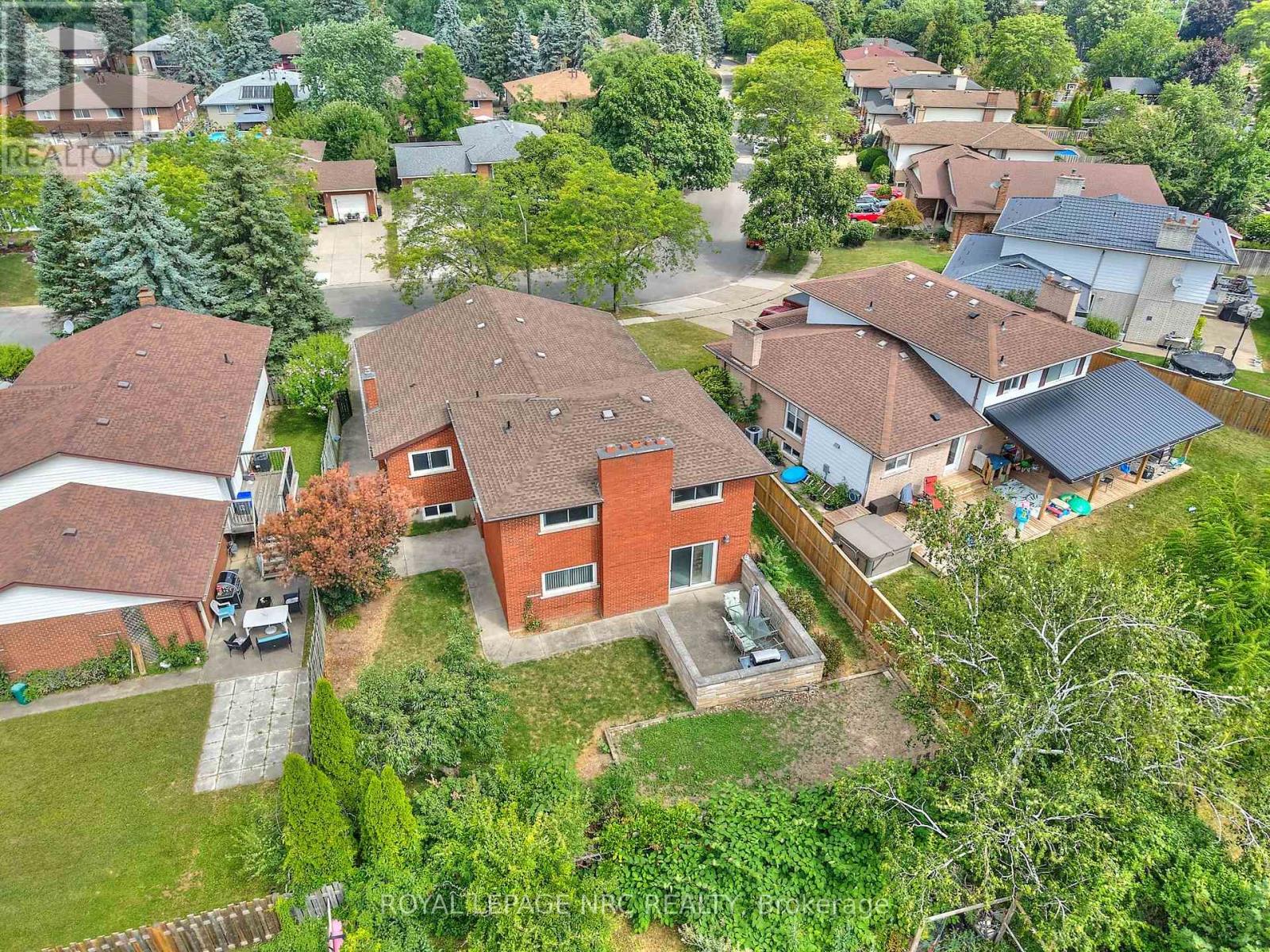27 Orlando Drive, St. Catharines (Lakeport), Ontario  L2N 6V5 - Photo 16 - X12452774
