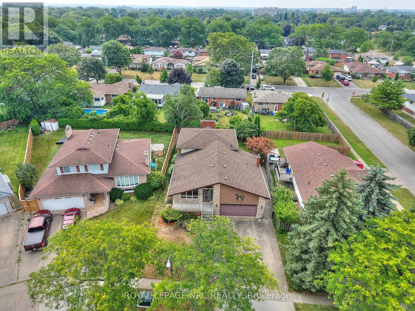 27 Orlando Drive, St. Catharines (Lakeport), Ontario  L2N 6V5 - Photo 19 - X12452774