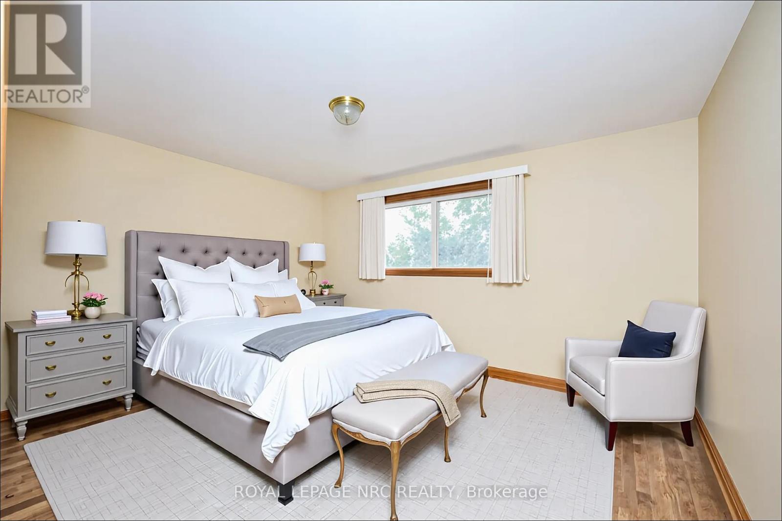 27 Orlando Drive, St. Catharines (Lakeport), Ontario  L2N 6V5 - Photo 8 - X12452774
