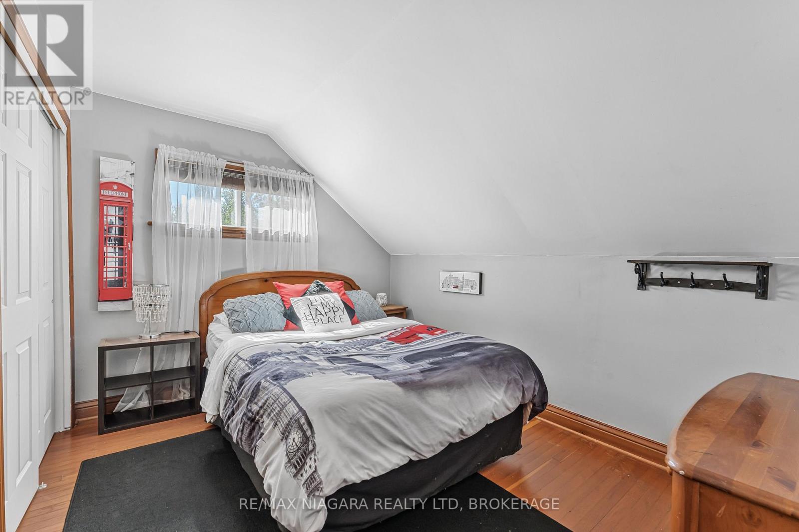 29 Marlatts Road, Thorold (Thorold Downtown), Ontario  L2V 1M9 - Photo 13 - X12452873