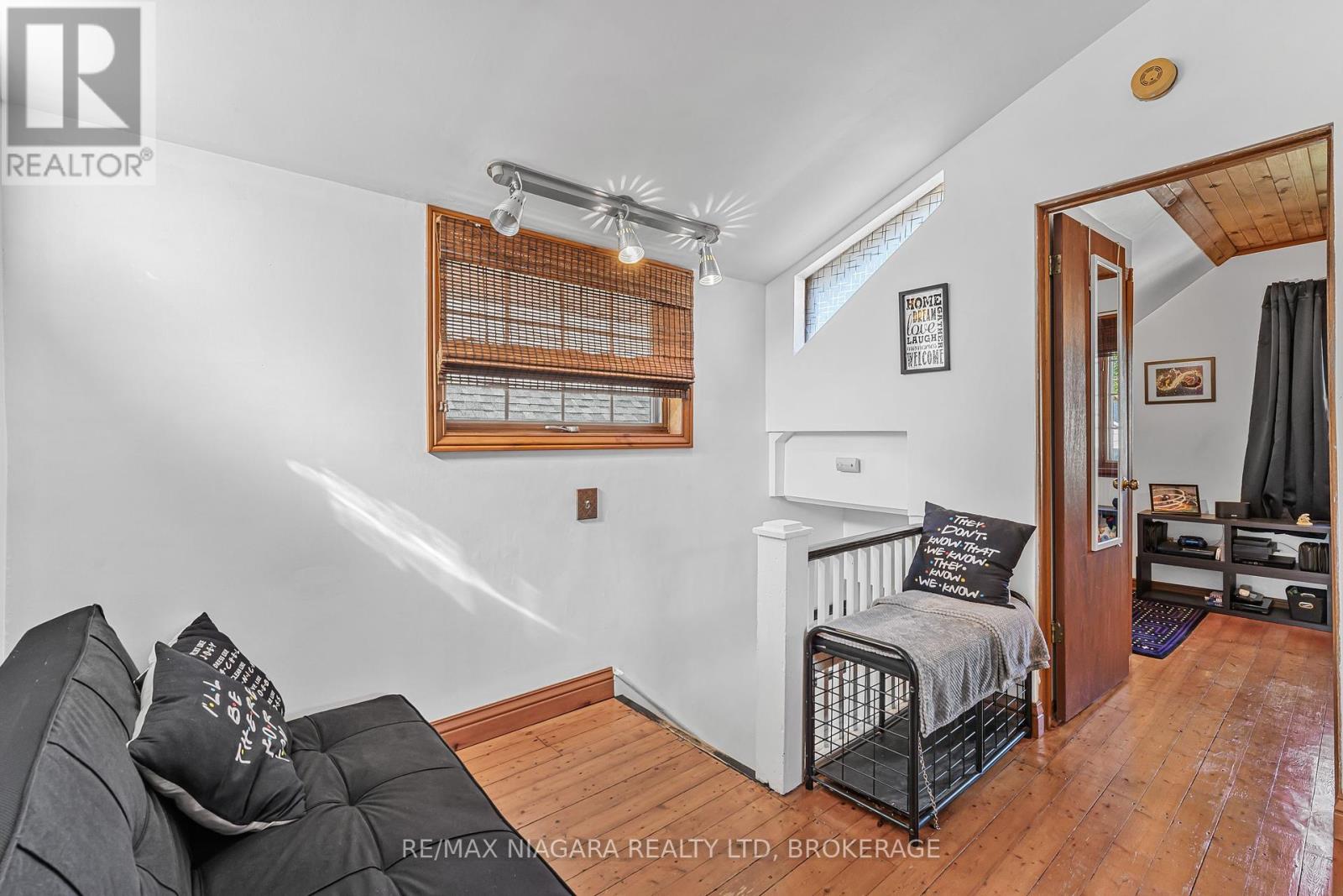 29 Marlatts Road, Thorold (Thorold Downtown), Ontario  L2V 1M9 - Photo 6 - X12452873
