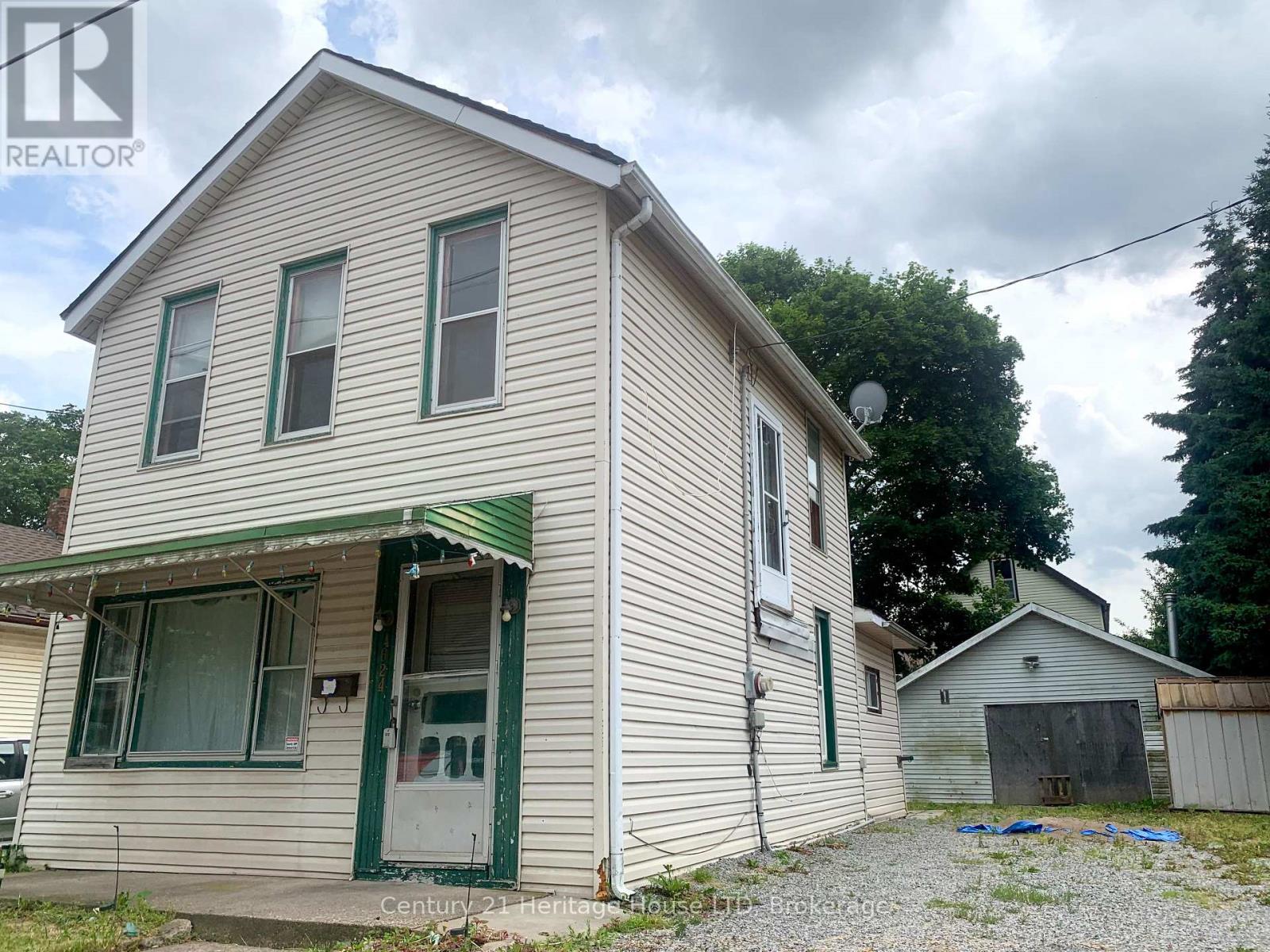 4624 Jepson Street, Niagara Falls (Downtown), Ontario  L2E 1J4 - Photo 2 - X12452894