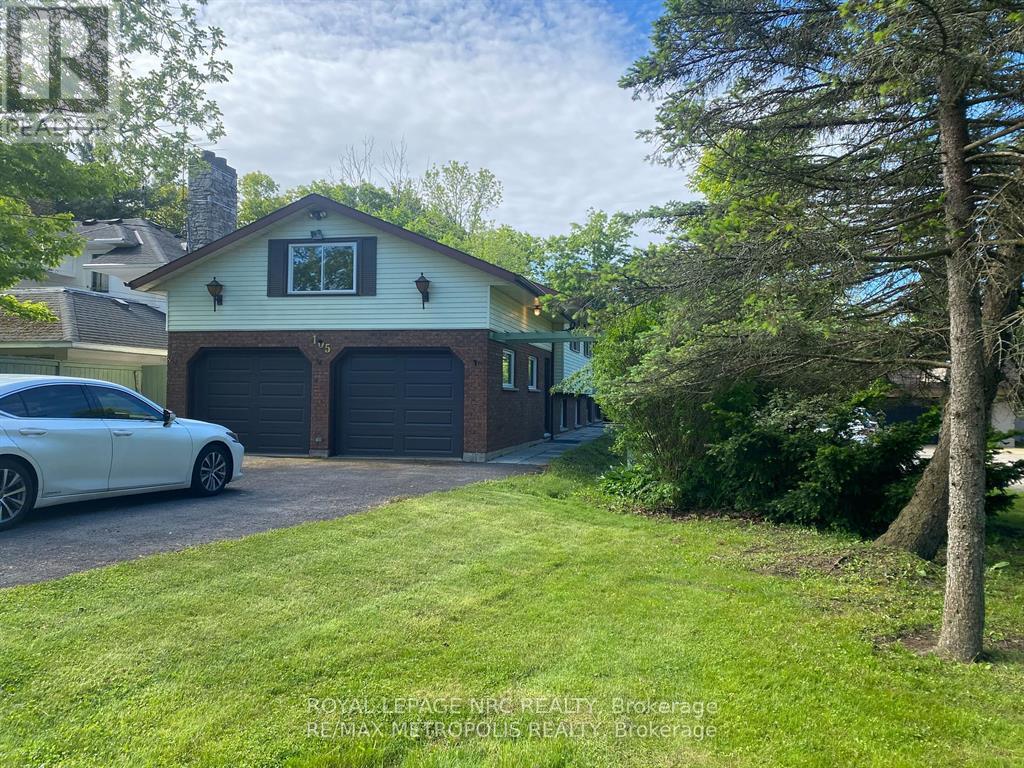 UPPER UNIT - 105 FITCH STREET, welland (prince charles), Ontario