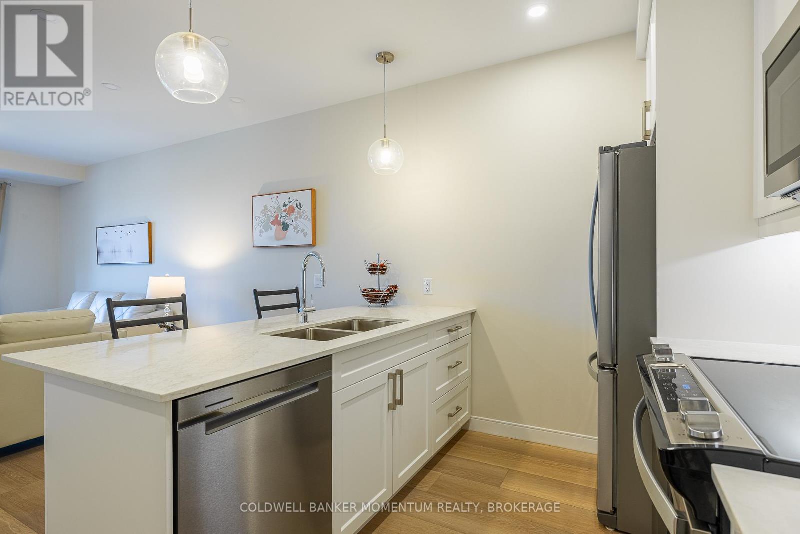 403 - 118 West Street, Port Colborne (Sugarloaf), Ontario  L3K 4C9 - Photo 14 - X12453004