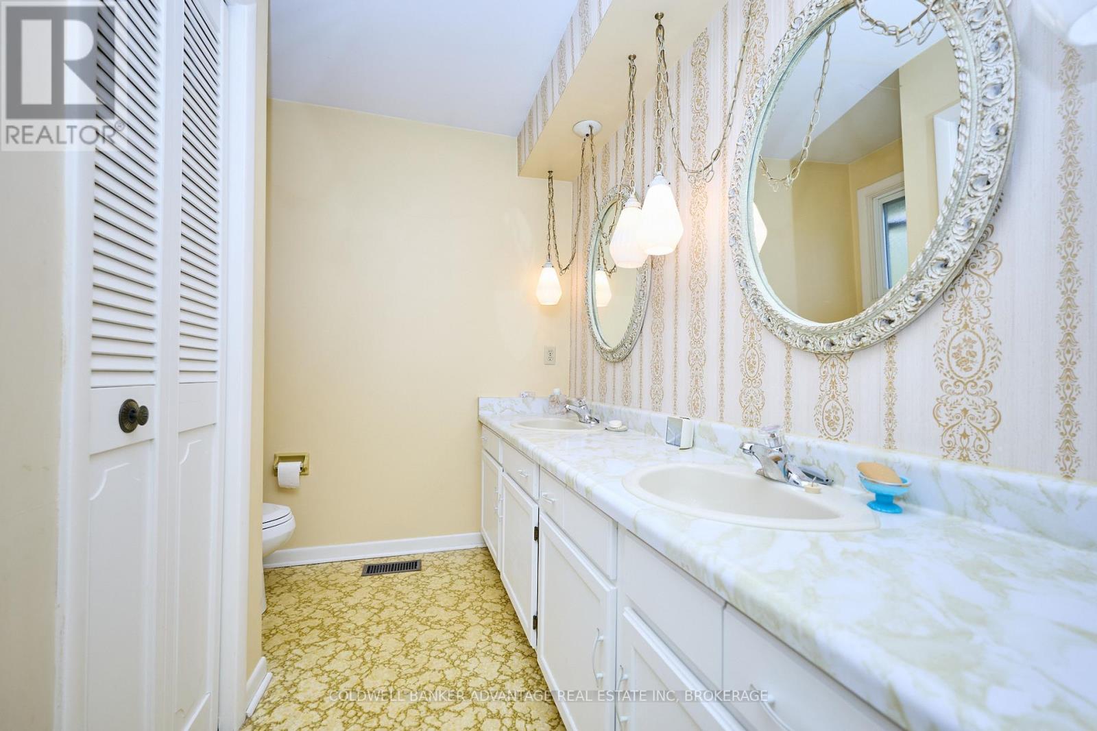 47 Sherwood Forrest Trail, Welland (N. Welland), Ontario  L3C 5X7 - Photo 16 - X12453119