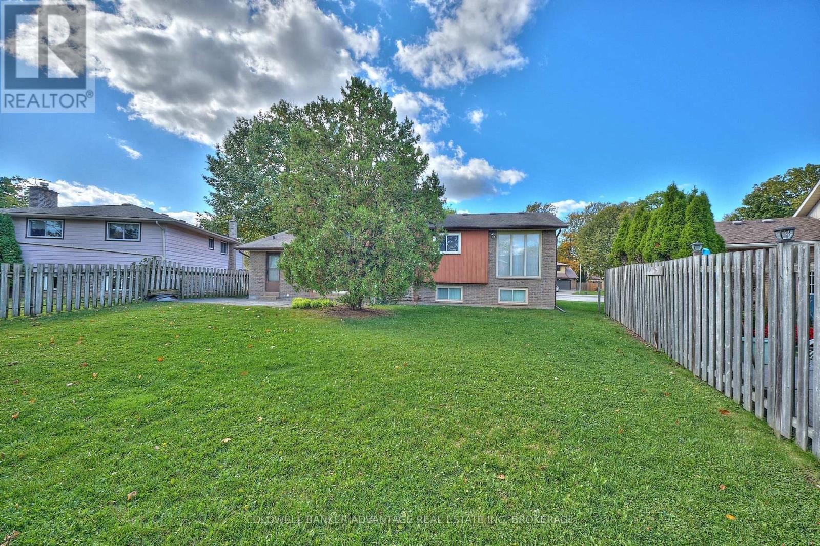 47 Sherwood Forrest Trail, Welland (N. Welland), Ontario  L3C 5X7 - Photo 36 - X12453119