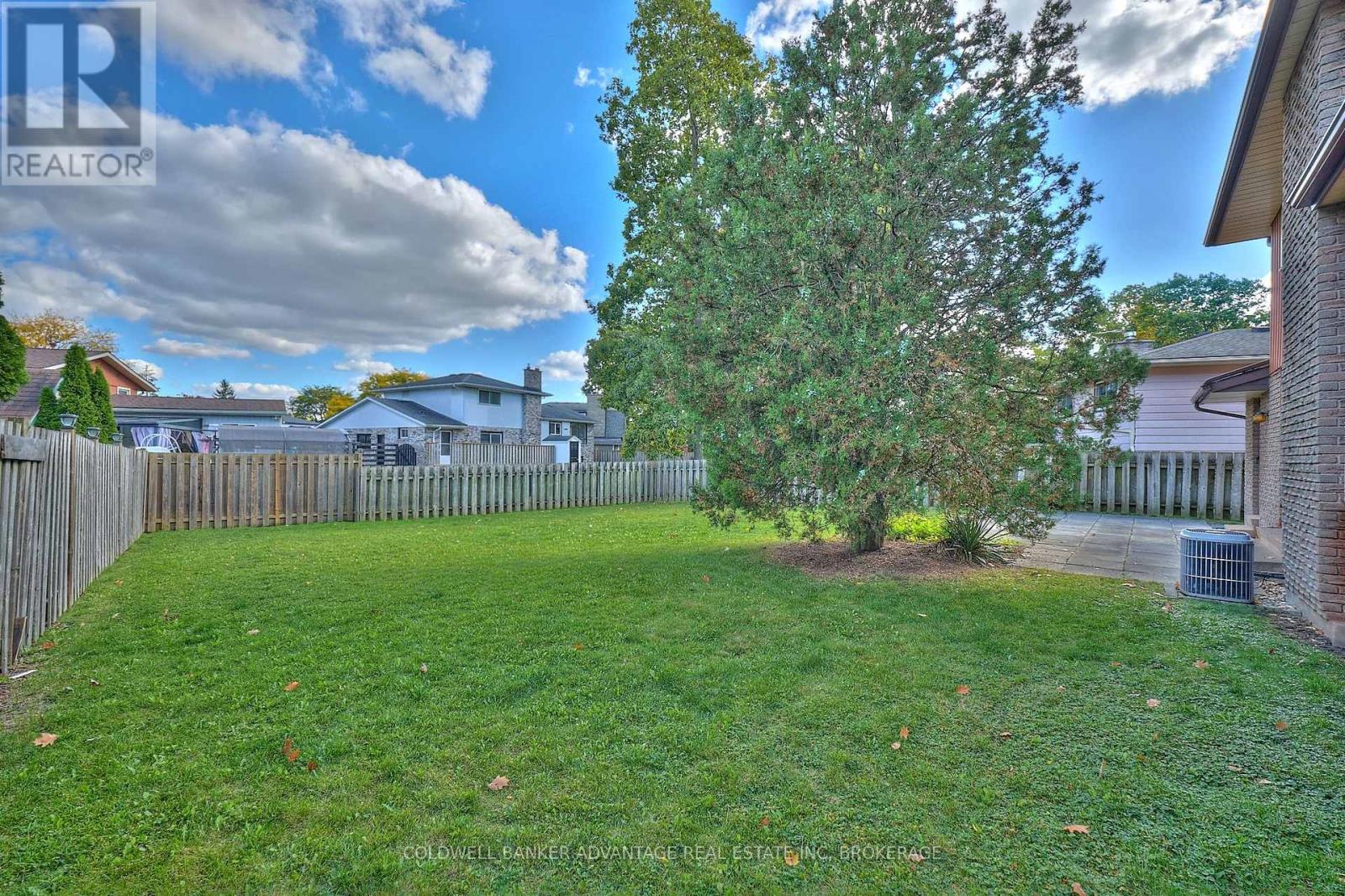 47 Sherwood Forrest Trail, Welland (N. Welland), Ontario  L3C 5X7 - Photo 37 - X12453119