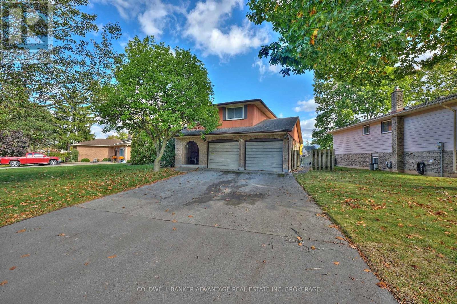 47 Sherwood Forrest Trail, Welland (N. Welland), Ontario  L3C 5X7 - Photo 40 - X12453119