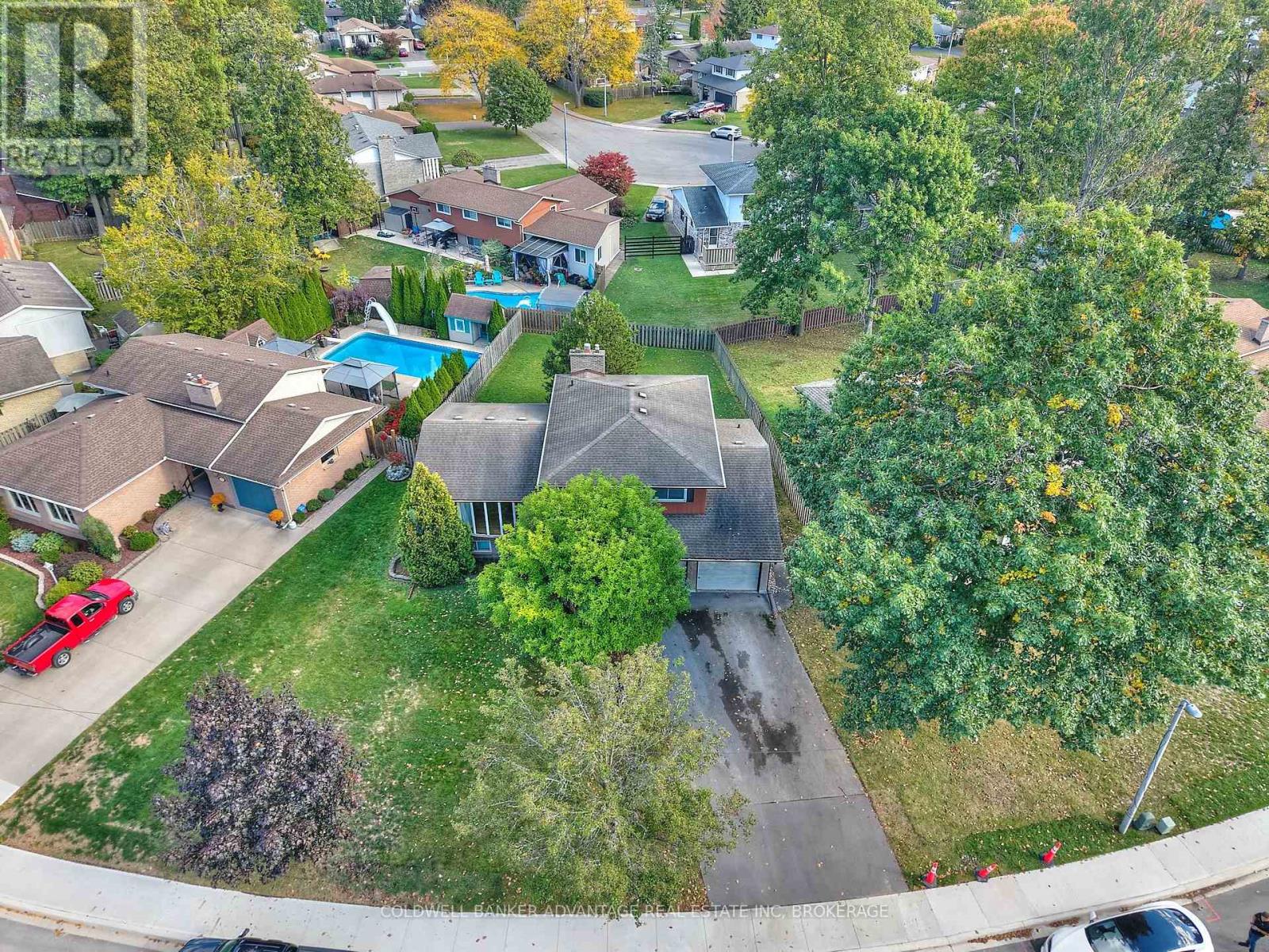 47 Sherwood Forrest Trail, Welland (N. Welland), Ontario  L3C 5X7 - Photo 43 - X12453119