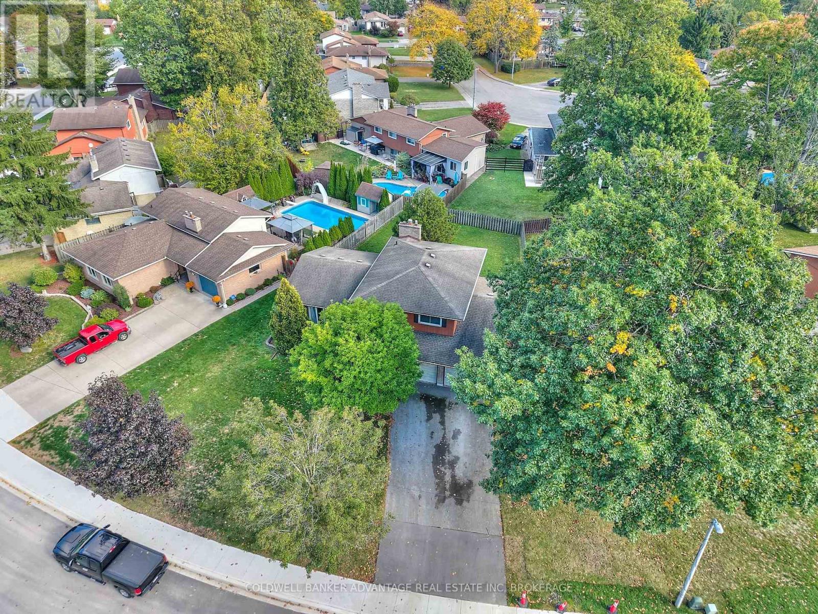 47 Sherwood Forrest Trail, Welland (N. Welland), Ontario  L3C 5X7 - Photo 44 - X12453119