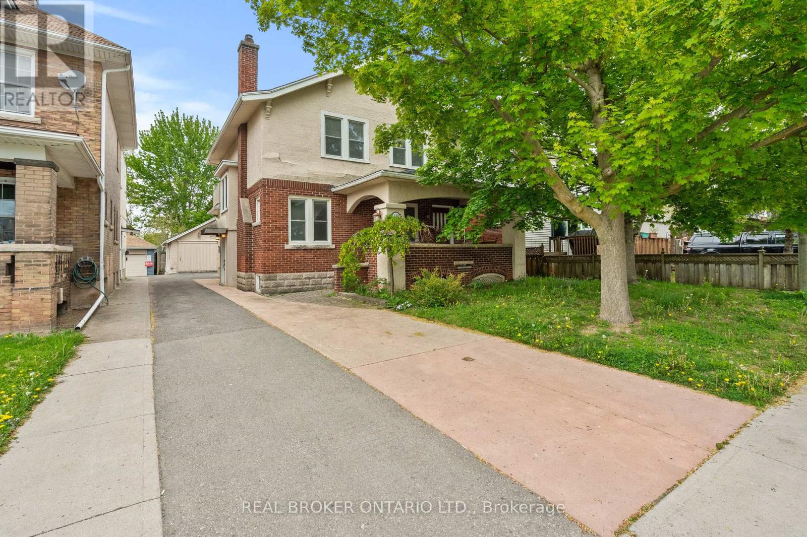 122 Dorothy Street, Welland (Welland Downtown), Ontario  L3B 3V9 - Photo 2 - X12453229