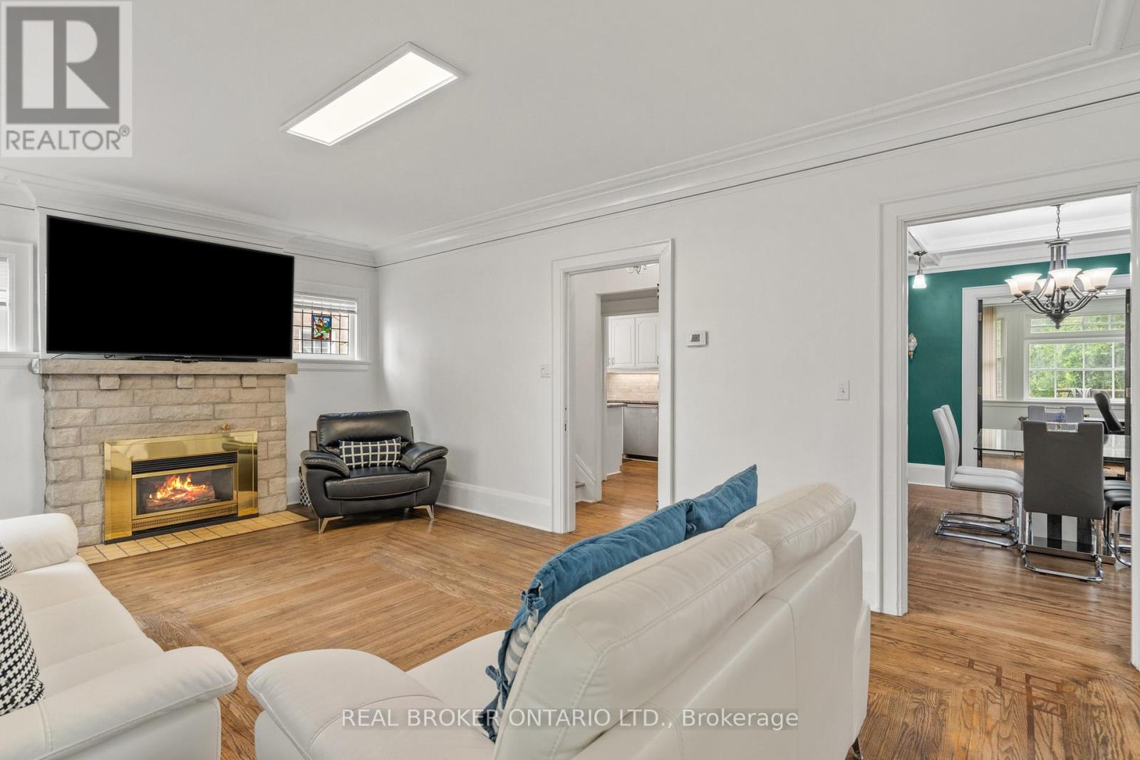 122 Dorothy Street, Welland (Welland Downtown), Ontario  L3B 3V9 - Photo 8 - X12453229