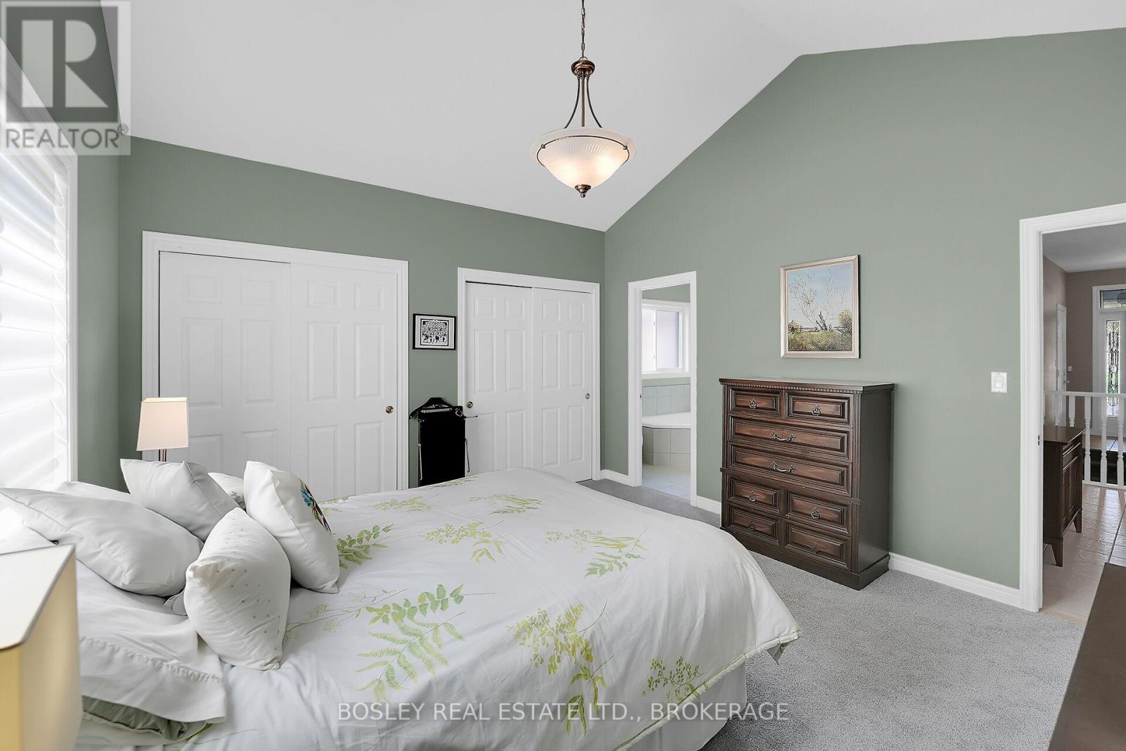 43 Loretta Drive, Niagara-On-The-Lake, Ontario  L0S 1T0 - Photo 17 - X12453542