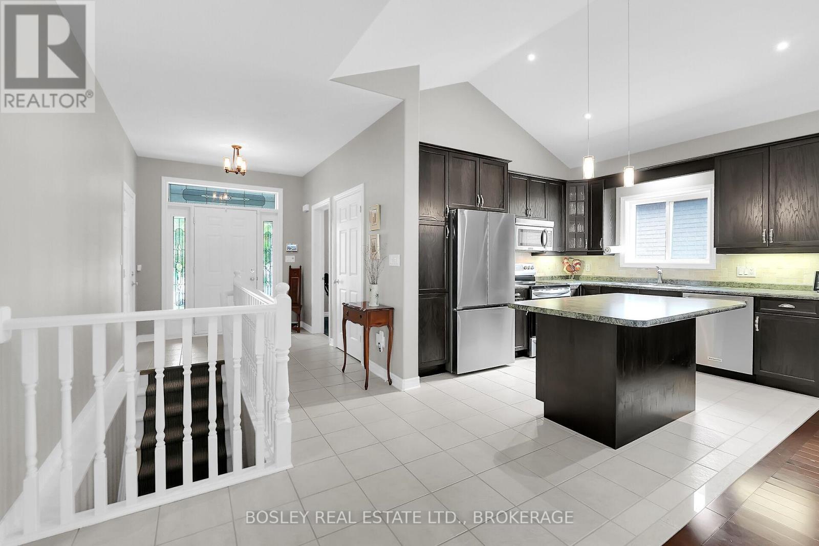 43 Loretta Drive, Niagara-On-The-Lake, Ontario  L0S 1T0 - Photo 22 - X12453542