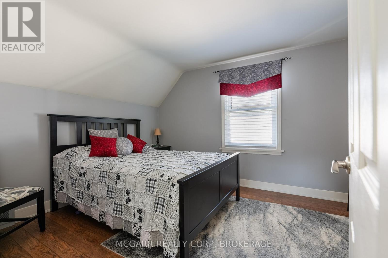 97 Else Street, St. Catharines (Vine/linwell), Ontario  L2N 2C4 - Photo 17 - X12454080