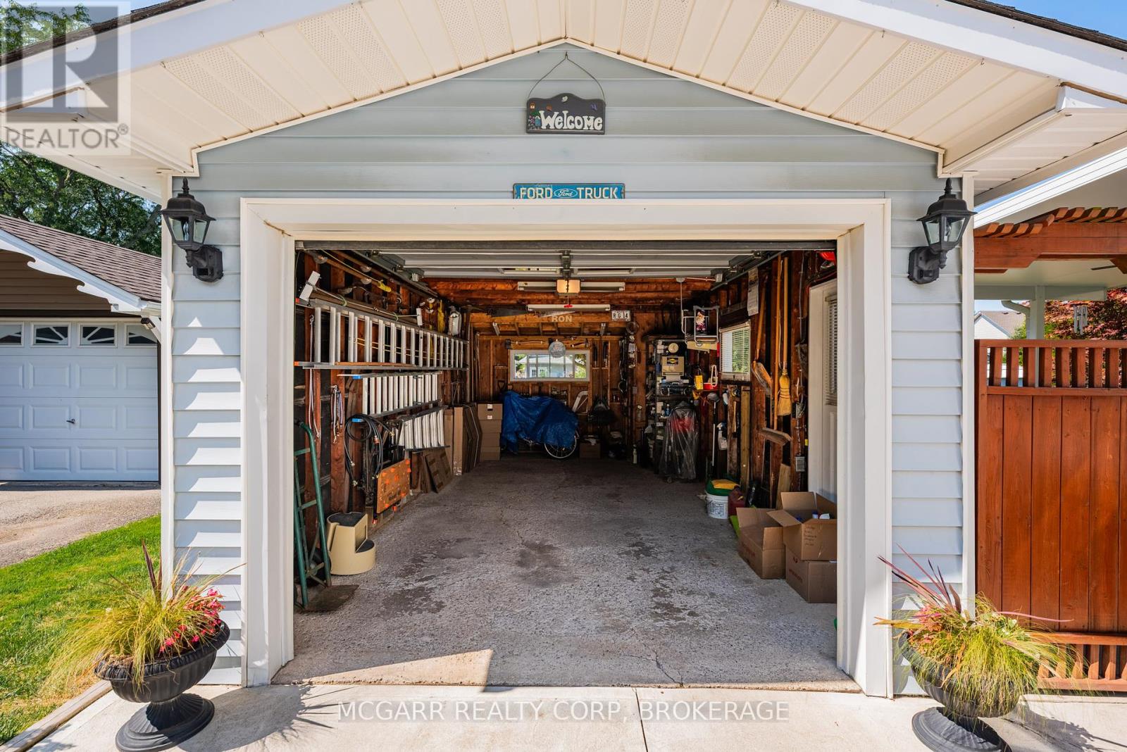 97 Else Street, St. Catharines (Vine/linwell), Ontario  L2N 2C4 - Photo 26 - X12454080