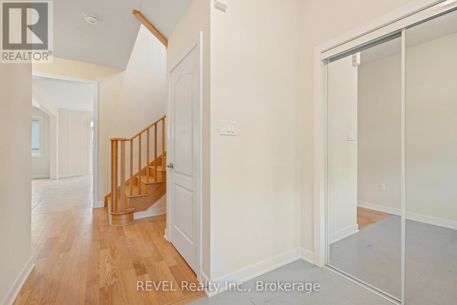 145 Stern Drive, Welland (Dain City), Ontario  L3B 0M3 - Photo 3 - X12455682