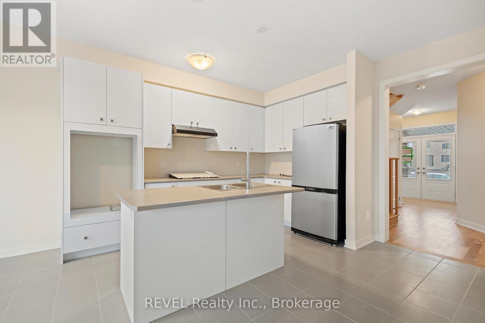 145 Stern Drive, Welland (Dain City), Ontario  L3B 0M3 - Photo 6 - X12455682