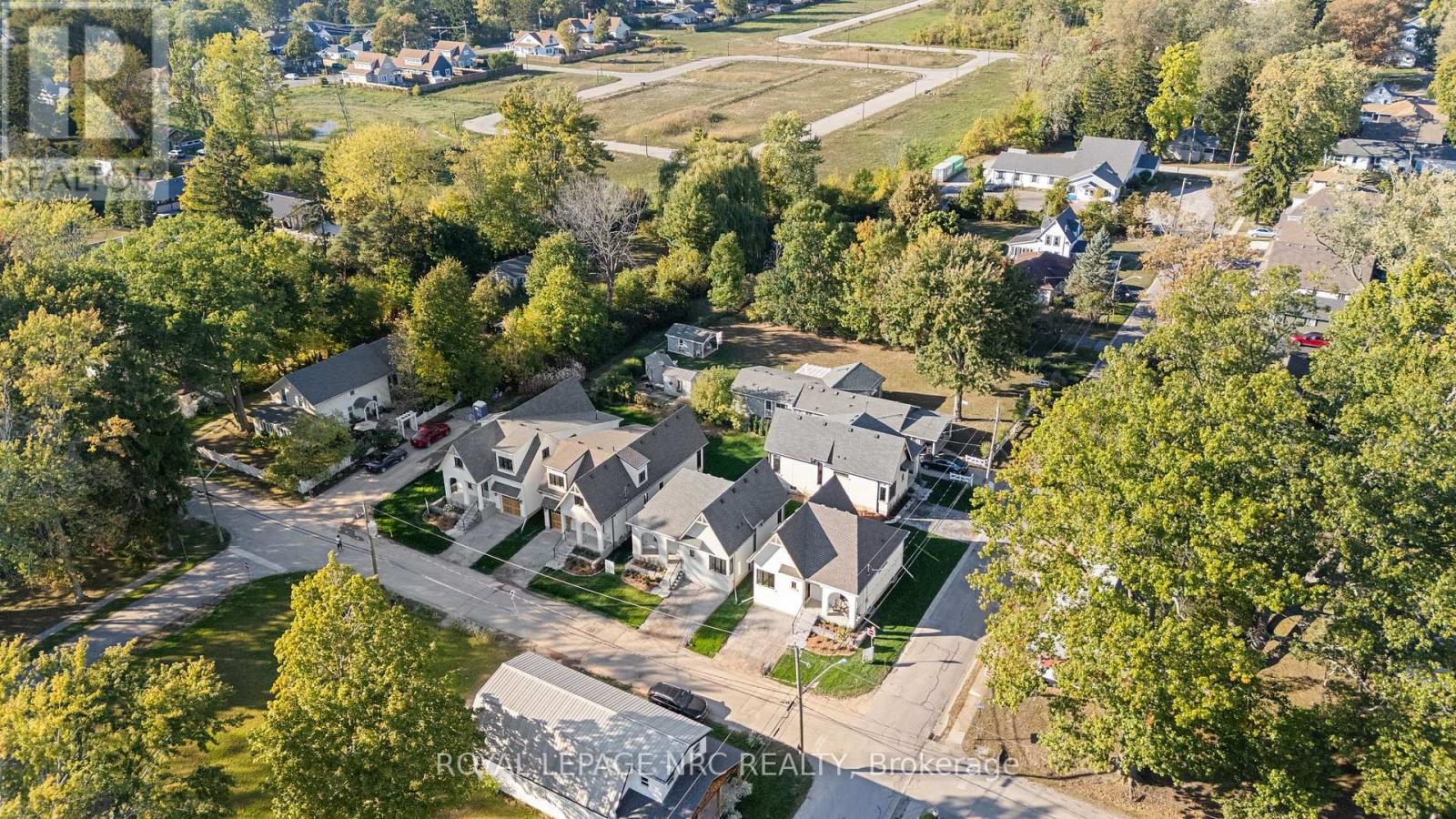 281 Elmwood Avenue, Fort Erie, Ontario  L0S 1B0 - Photo 40 - X12455695