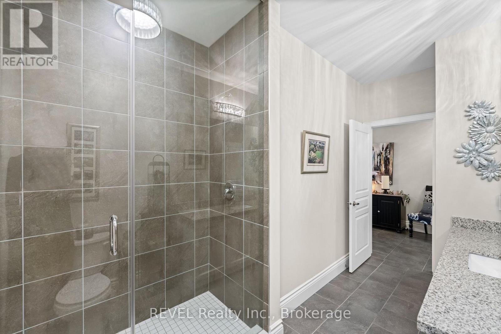 46 Philmori Boulevard, Pelham (Fonthill), Ontario  L0S 1E5 - Photo 16 - X12455754