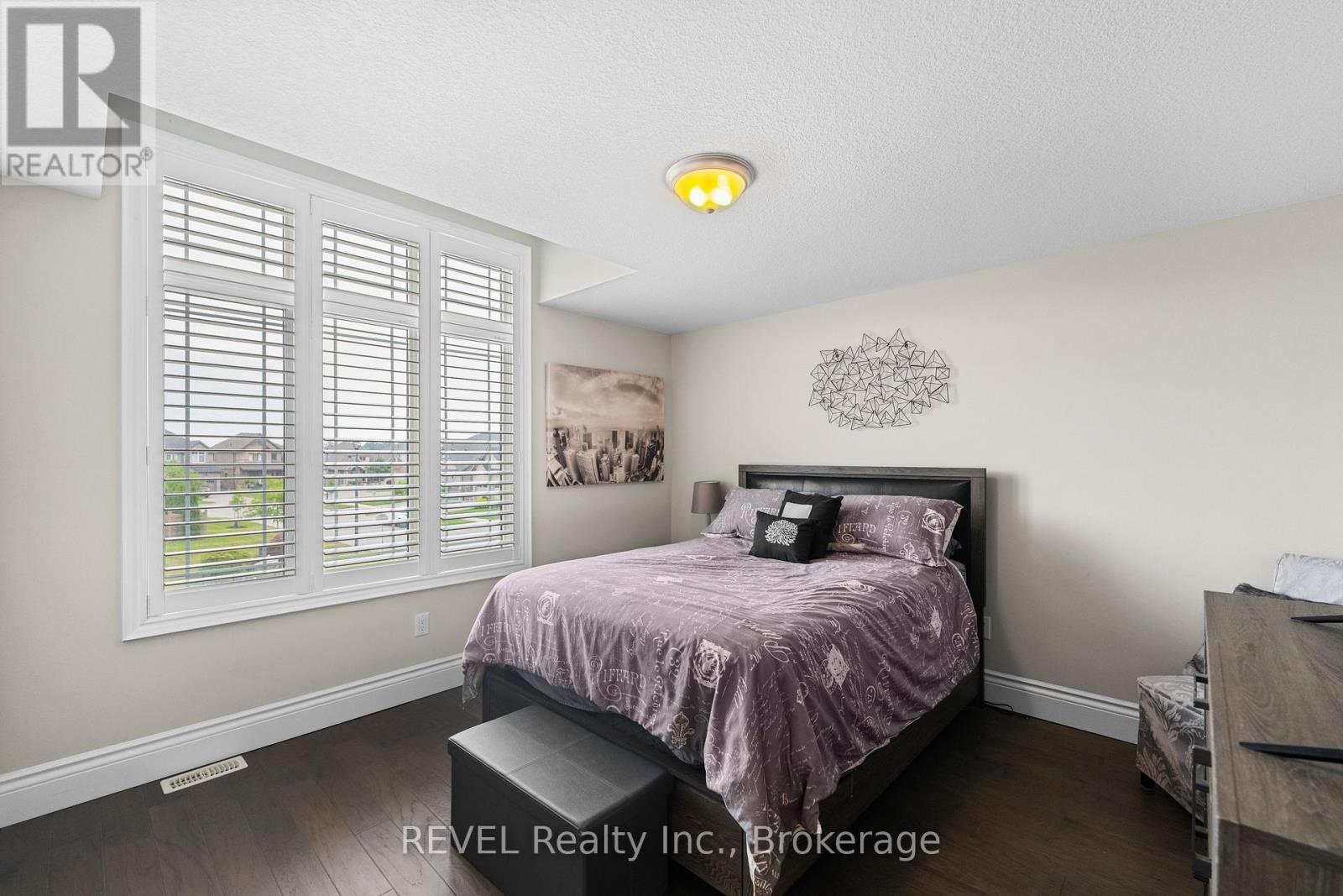 46 Philmori Boulevard, Pelham (Fonthill), Ontario  L0S 1E5 - Photo 17 - X12455754