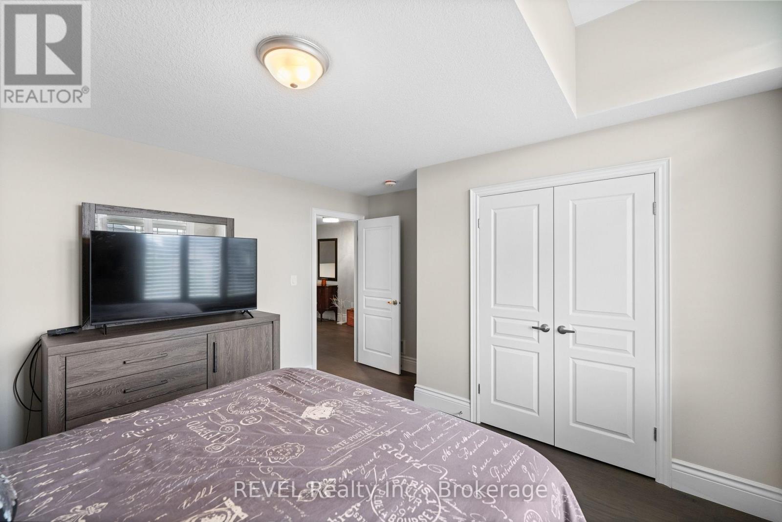 46 Philmori Boulevard, Pelham (Fonthill), Ontario  L0S 1E5 - Photo 18 - X12455754