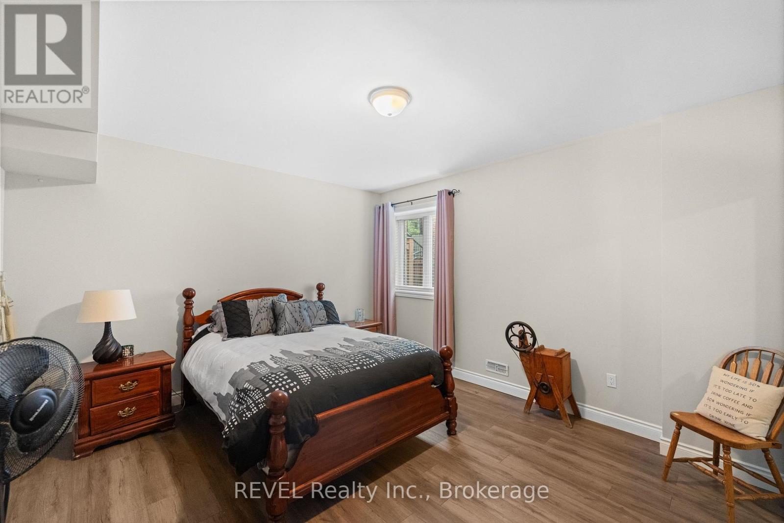 46 Philmori Boulevard, Pelham (Fonthill), Ontario  L0S 1E5 - Photo 32 - X12455754