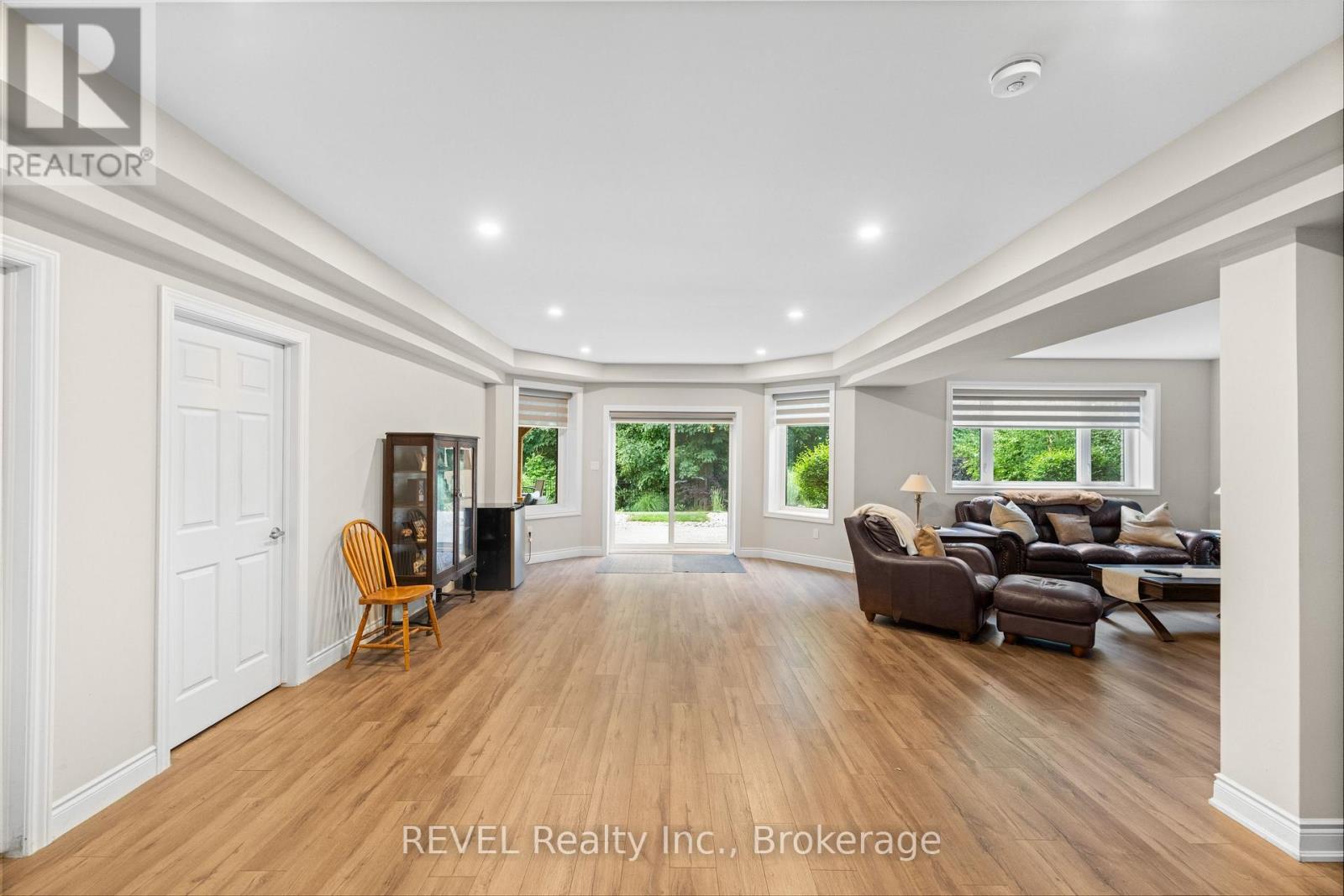 46 Philmori Boulevard, Pelham (Fonthill), Ontario  L0S 1E5 - Photo 34 - X12455754