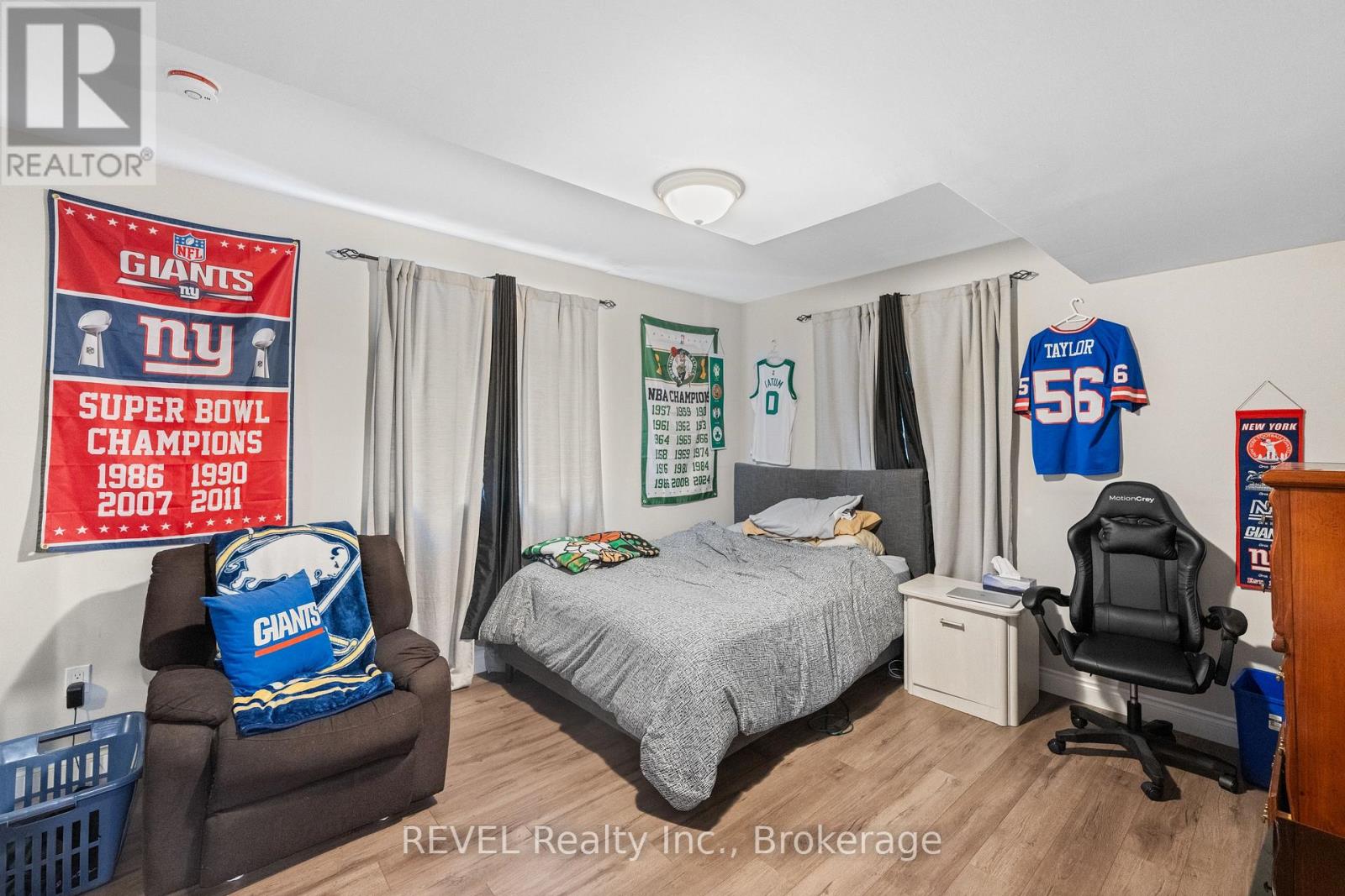 46 Philmori Boulevard, Pelham (Fonthill), Ontario  L0S 1E5 - Photo 41 - X12455754