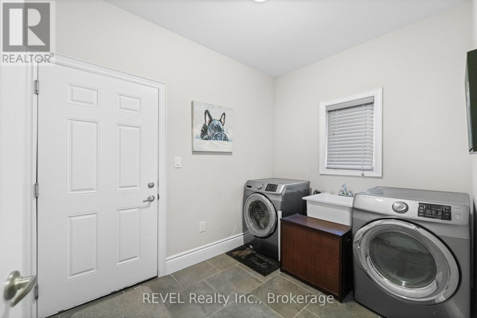 46 Philmori Boulevard, Pelham (Fonthill), Ontario  L0S 1E5 - Photo 43 - X12455754