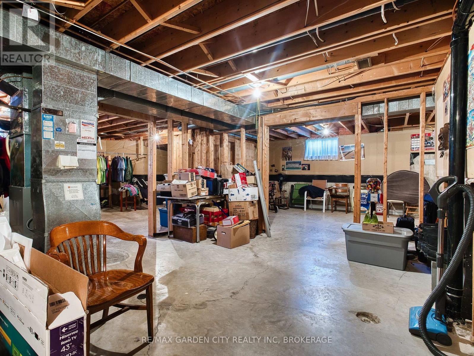 2 Harvest Oak Drive, St. Catharines (Grapeview), Ontario  L2S 3H4 - Photo 32 - X12455816