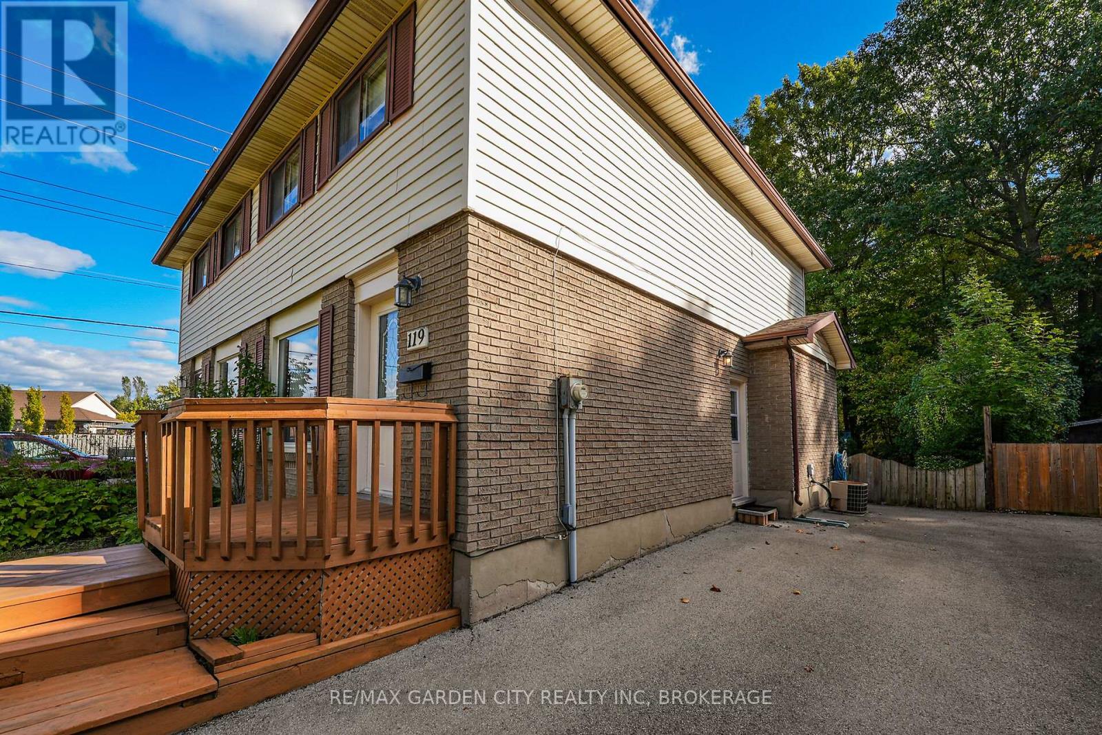 119 Silvan Drive, Welland (N. Welland), Ontario  L3C 6C1 - Photo 3 - X12455963