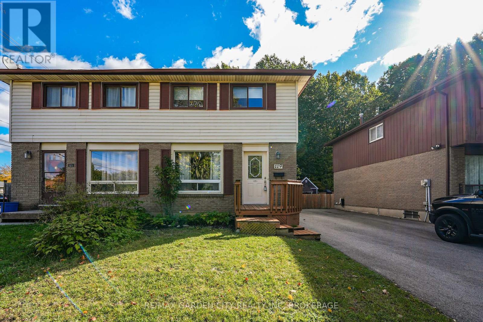119 Silvan Drive, Welland (N. Welland), Ontario  L3C 6C1 - Photo 4 - X12455963