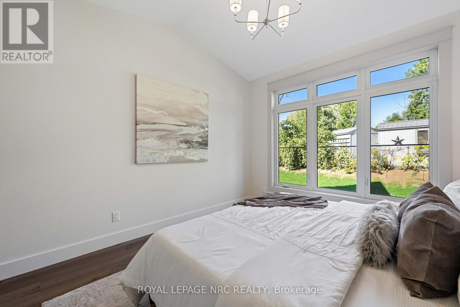 4062 Glenspring Road, Fort Erie (Crystal Beach), Ontario  L0S 1B0 - Photo 23 - X12456133