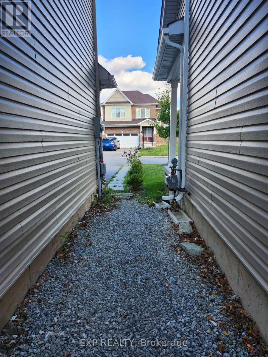 182 Esther Crescent, Thorold (Hurricane/merrittville), Ontario  L3B 0G9 - Photo 14 - X12456364