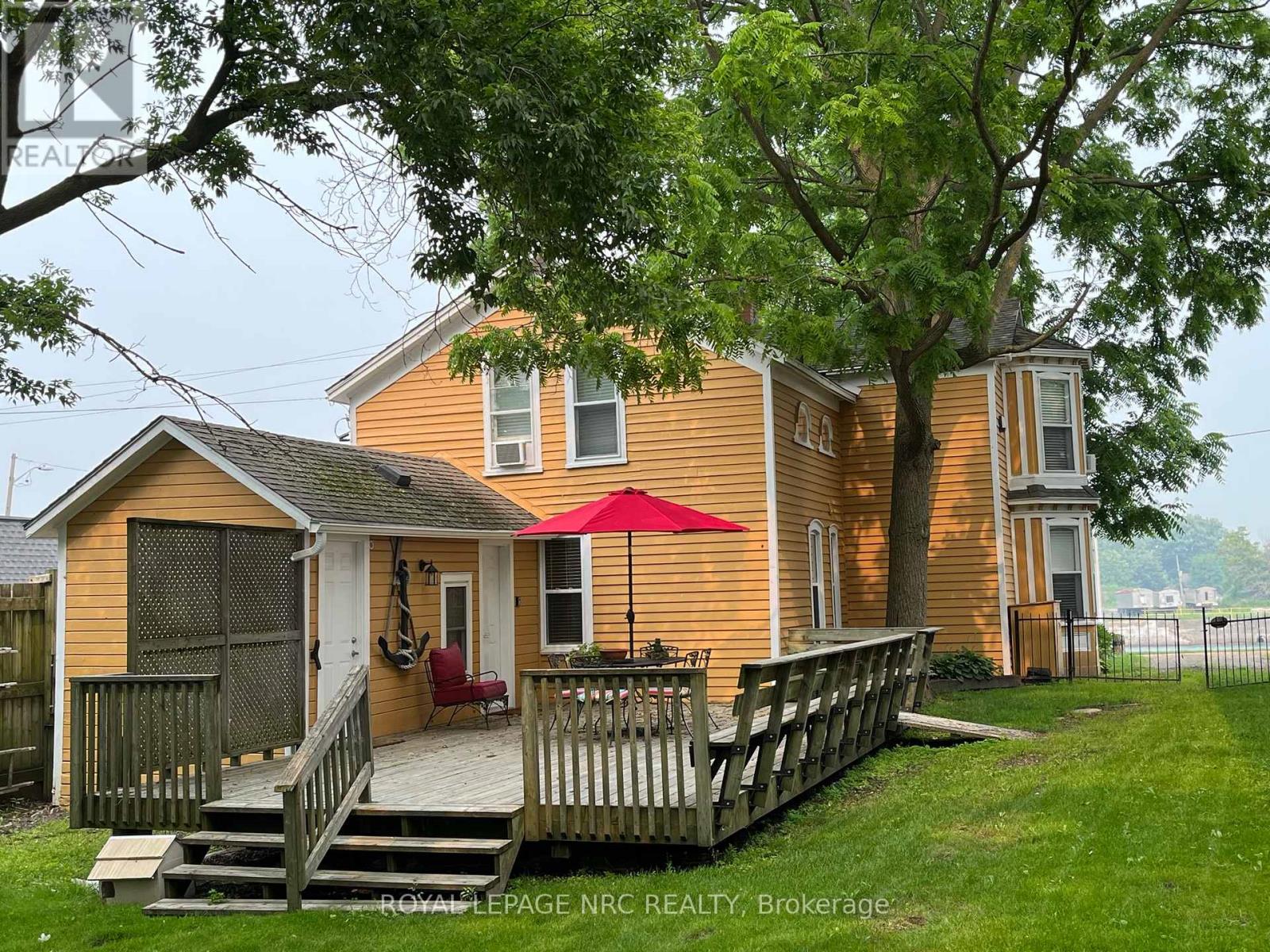 62 West Street, Port Colborne (Sugarloaf), Ontario  L3K 4C8 - Photo 15 - X12456519