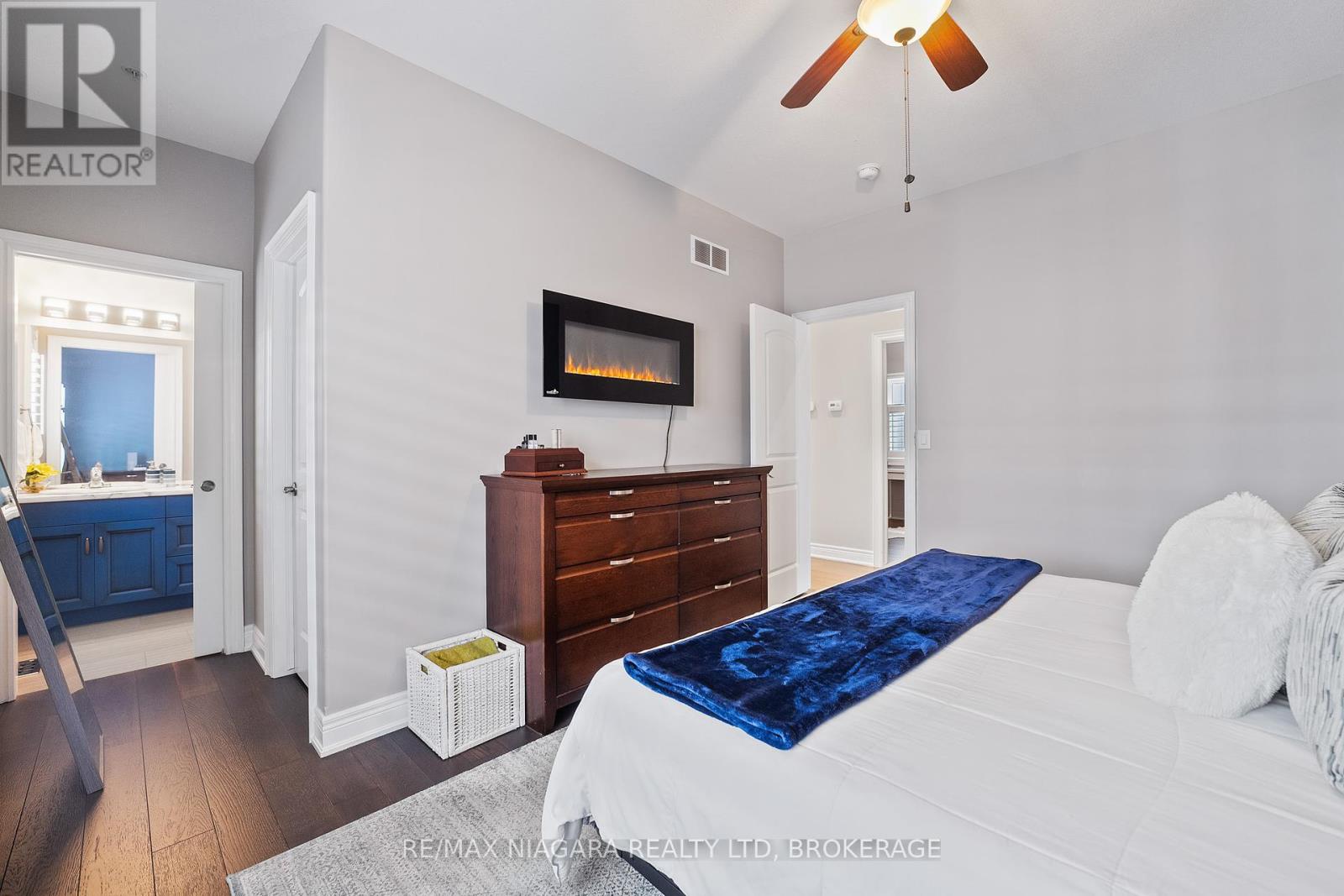 86 Parkside Drive, St. Catharines (Port Weller), Ontario  L2M 1M4 - Photo 16 - X12456830