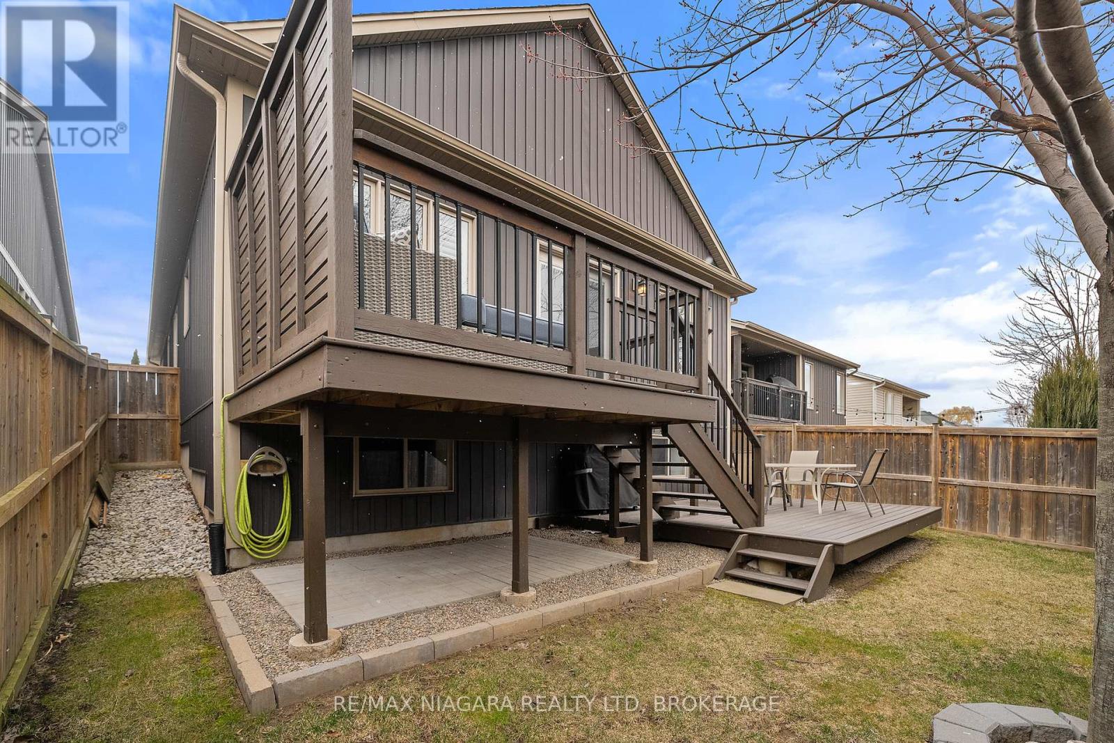 86 Parkside Drive, St. Catharines (Port Weller), Ontario  L2M 1M4 - Photo 32 - X12456830